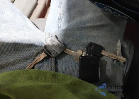 2007 Ford Mustang V6 Deluxe/V6 Premium from USA, damaged, VIN 1ZVHT80N775343080